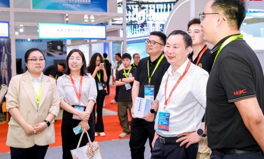 AIGC赋能民航新发展！新华三集团亮相2024民航数字技术及智能装备展(图2)