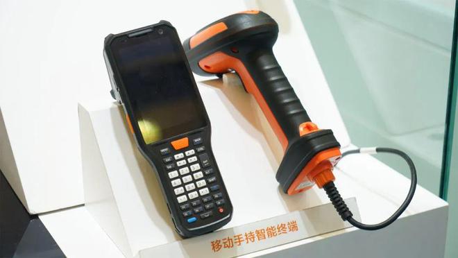 九游娱乐：企业新闻丨海康机器人首秀AMTS汽车展引领汽车制造新动力！(图8)