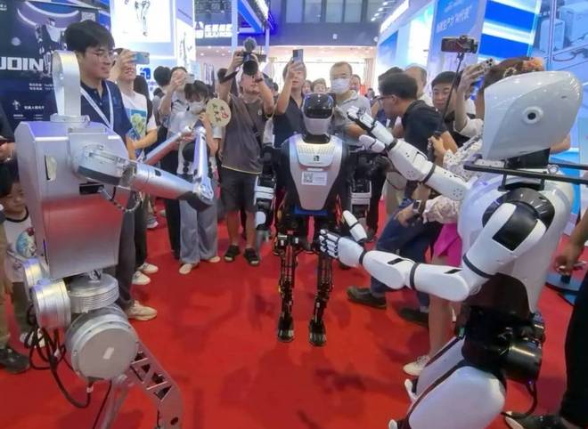 产业链协同创新破解行业痛点“2025上海人形机器人展”(图2)