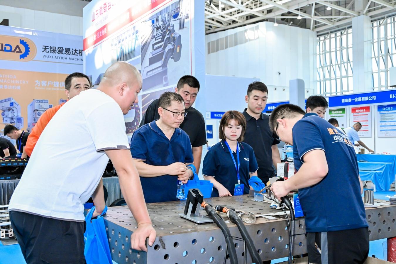 九游娱乐文化：2025第二十三届烟台国际装备制造业博览会盛大启幕(图1)