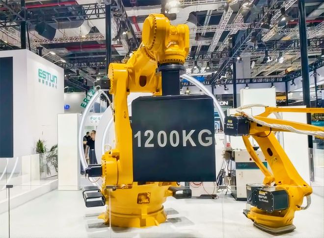 2025工博会机器人展亮点纷呈：国际巨头与本土企业齐聚尽显智能创新实力(图5)