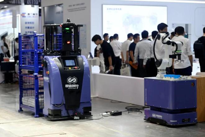 2025工博会机器人展亮点纷呈：国际巨头与本土企业齐聚尽显智能创新实力(图8)