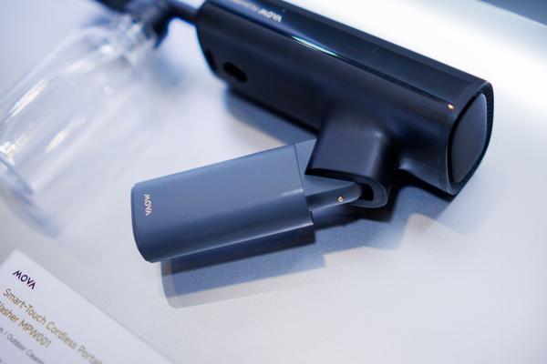 九游娱乐文化：从割草机到智能工具MOVA在CES展示智能庭院全景(图10)