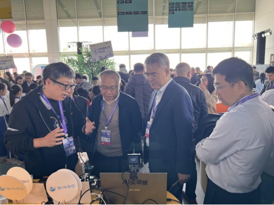 九游娱乐文化：DFRobot亮相阿里云通义智能硬件展软硬融合AI视觉方案获高度关注(图2)