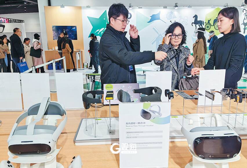 部分设备“一机难求”！AI硬件“受宠”“智能消费”走红(图1)