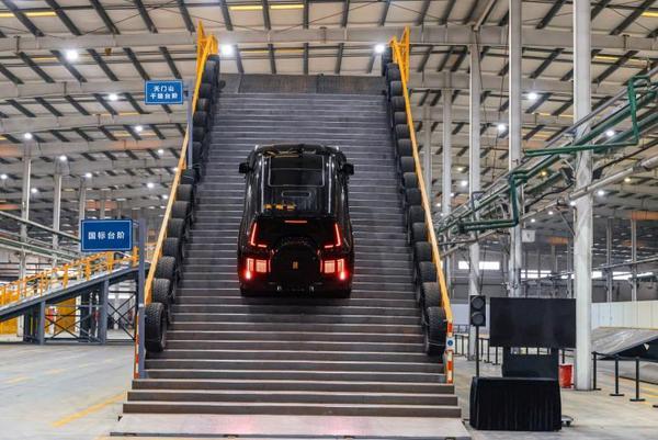 把“天门山”搬进厂房仰望U8以极致练兵场打磨硬核实力(图3)